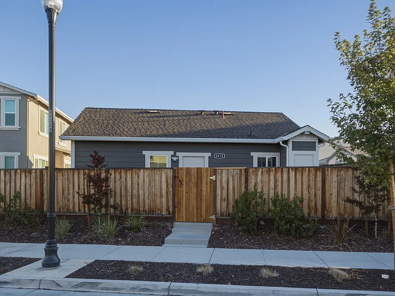 3472 Singh Ln — Photo 26