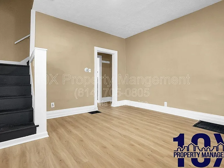 2545 Sullivant Ave — Photo 8