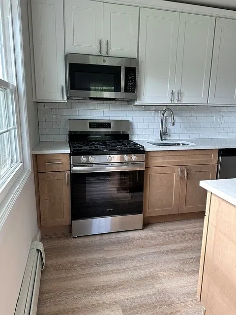 3 bed, 1130 sqft, $3,200 — Photo 2