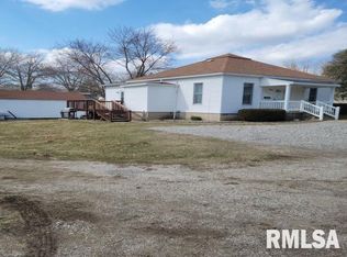 307 S Primm St, Athens, IL 62613