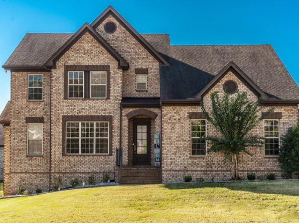 102 Bedford St, Hendersonville, TN 37075
