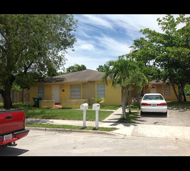 18625 SW 100th Ave #18625 — Photo 3