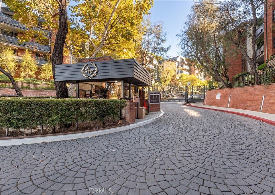 1st image of 4774 Park Encino Ln Unit 206