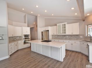 15500 Willowbrook Dr, Reno, NV 89511