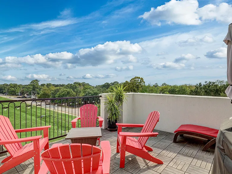 8932 Lakeshore Bend Dr — Photo 15