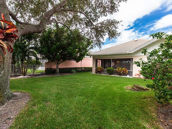 8548 Doverbrook Dr-533