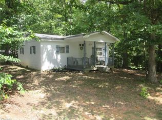 156 Cantebury Ln, Lexington, NC 27292