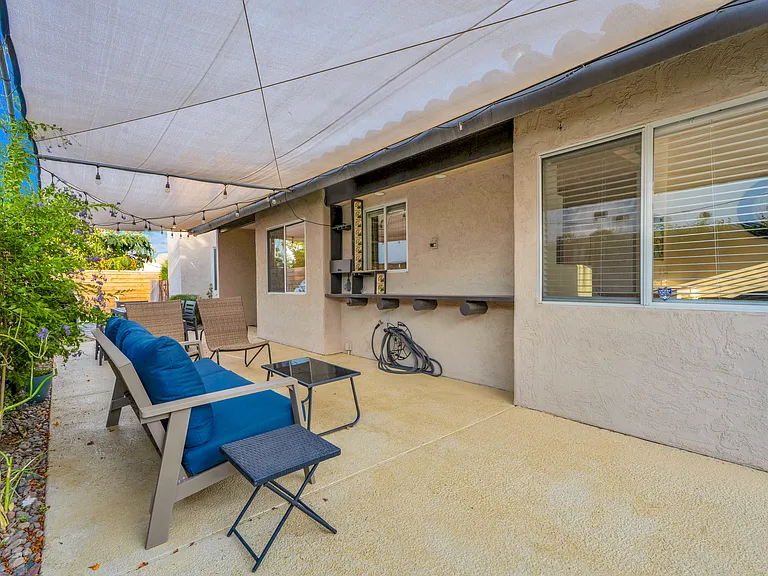 52420 Avenida Juarez — Photo 31
