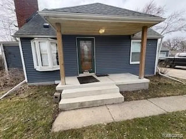 29281 McDonald St, Roseville, MI 48066