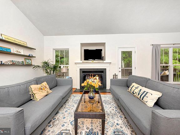 3rd image of 225 Dogwood Ave
