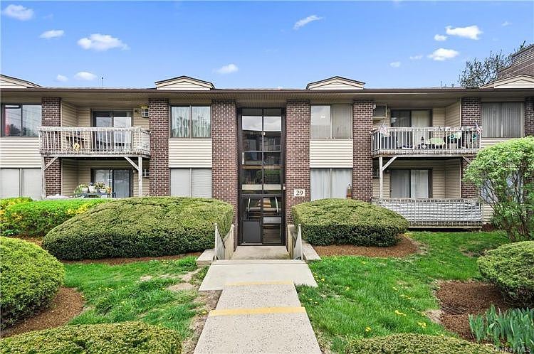 1st image of 291 Country Club Ln