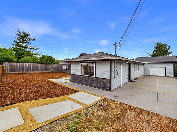 4th image of 3261 Drake Hill Rd