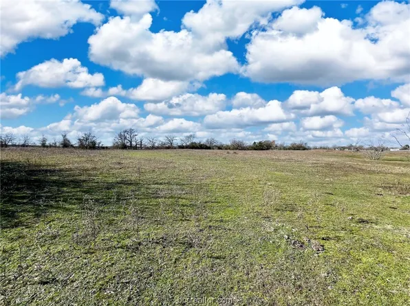 3241 County Road 126, Bedias, TX 77831