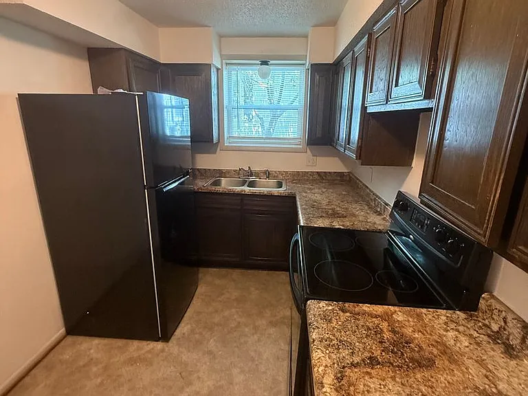 239 S Jefferson St 2 — Photo 14