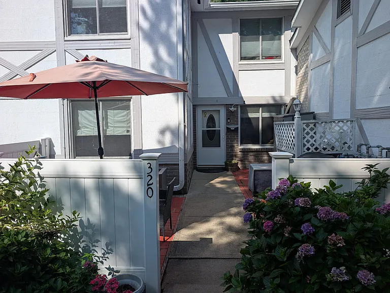 320 Birchwood Rd #320 — Photo 1