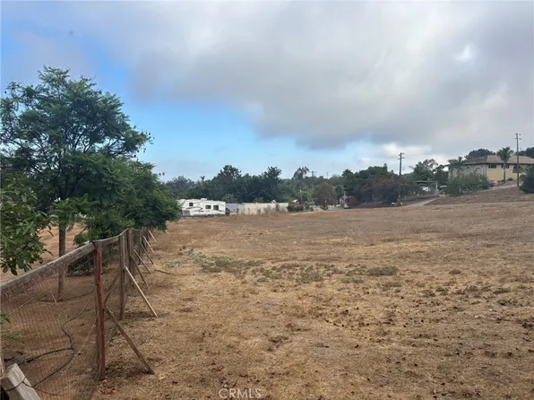 2740 High Mead Cir, Vista, CA 92084