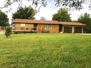 63527 725th Rd, Auburn, NE 68305