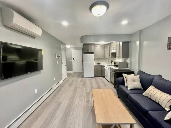 27-14 39th Ave #4F, Long Island City, NY 11101