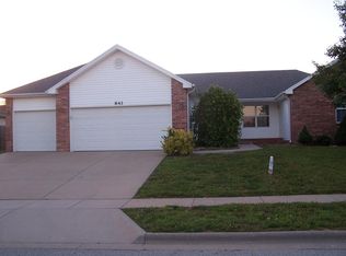 843 E Elizabeth St, Republic, MO 65738