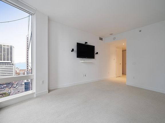 2nd image of 301 Mission St APT 19C