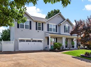 312 Quiet Country Dr, Saint Peters, MO 63376