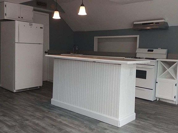 3rd image of 234 Page St NE #2