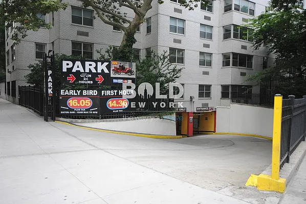 Rented by Bold New York | media 19