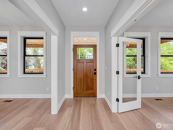 2nd image of 8173 Silva Ave SE