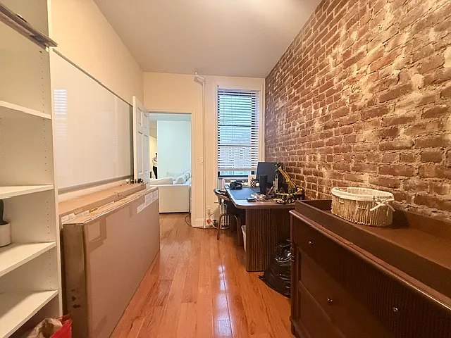 25-43 38th St #3R — Photo 10
