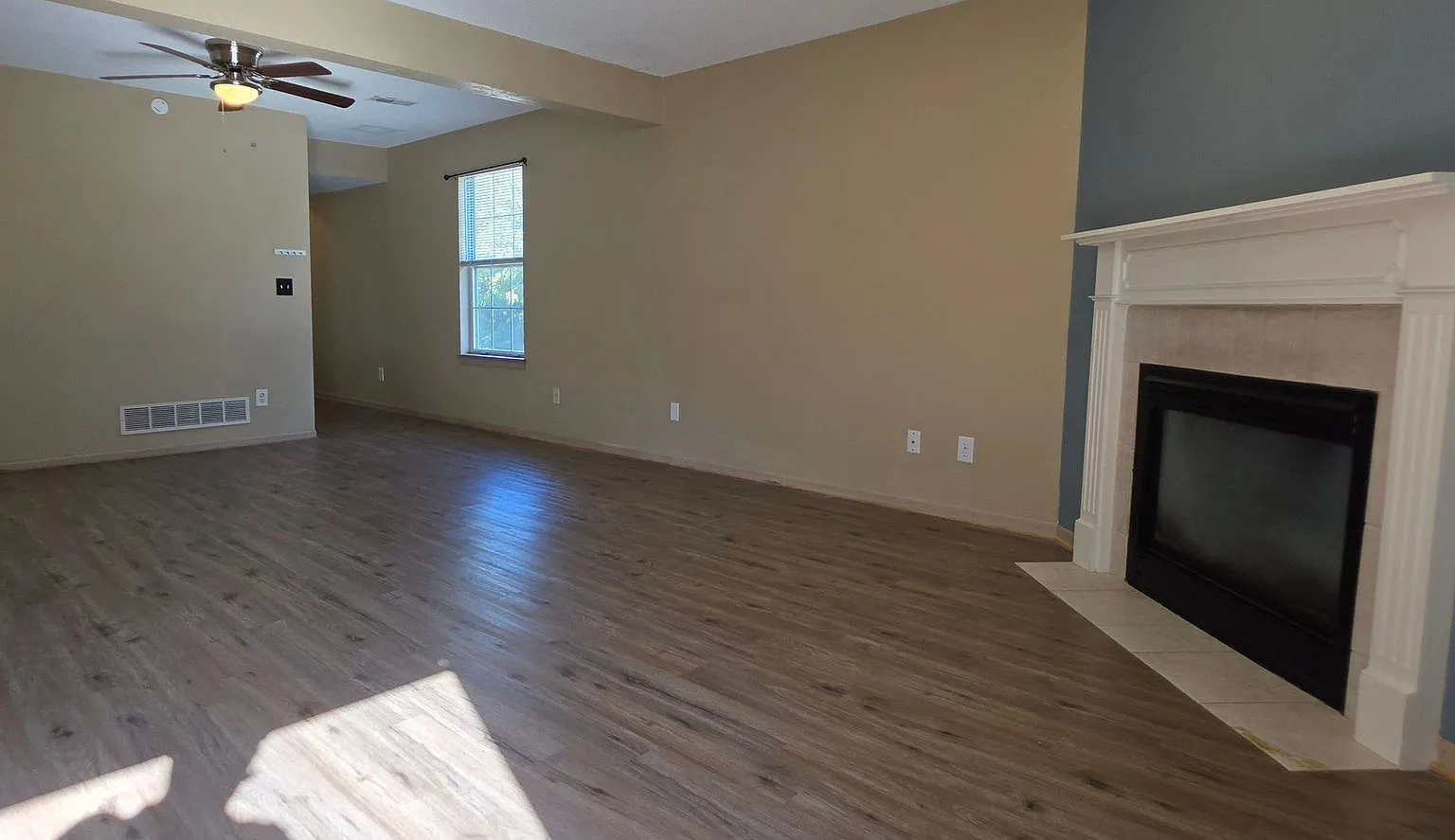 205 NE Dogwood Street — Photo 4
