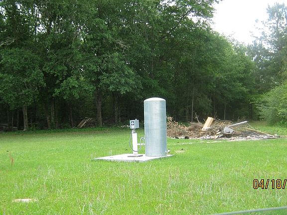 5th image of 390 E Gate Cir