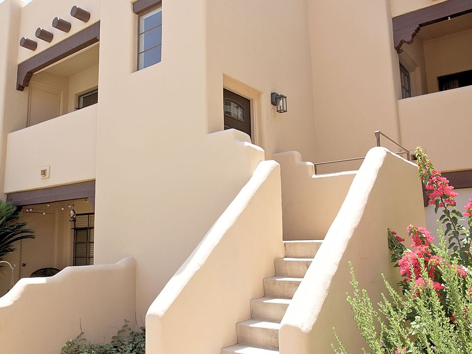 Desirable condo community in a prime location.