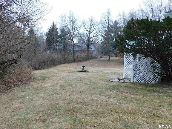 5th image of 15276 Willow Dr