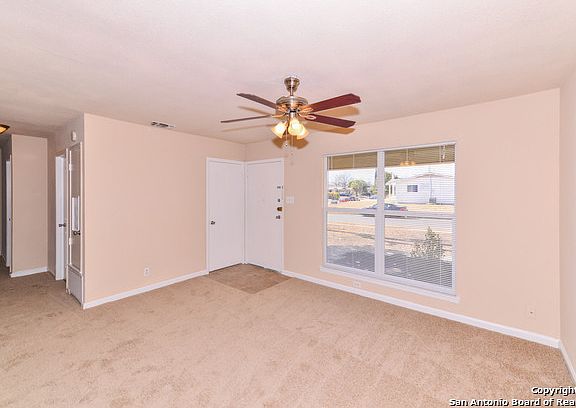4th image of 510 Crestfield Dr