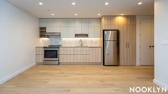 Rented by Nooklyn NYC LLC | media 28