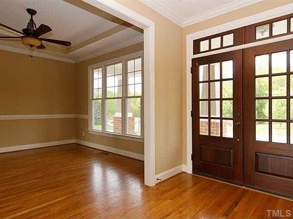 3rd image of 1319 Saint Andrews Dr