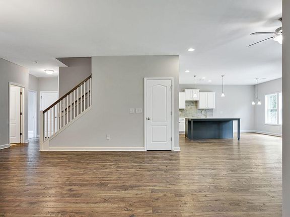 7071 Swansong Circle-06 Compressed