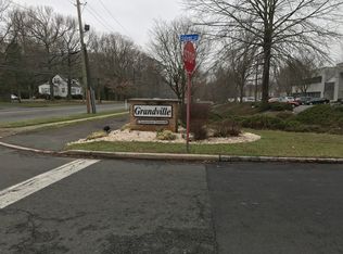 810 Silver Ct, Hamilton, NJ 08690