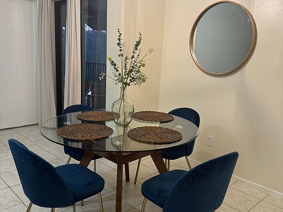 4th image of 13252 White Marsh Ln #3228