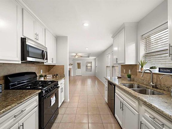 5th image of 8719 Danbury Hollow Ln
