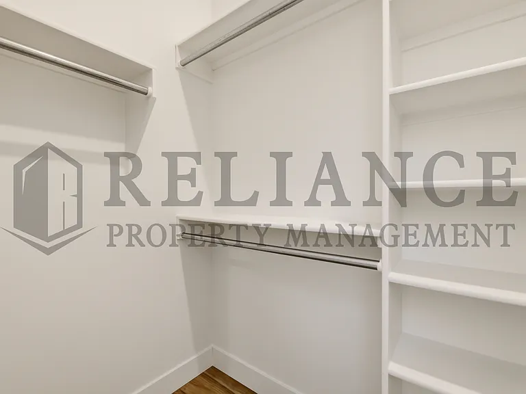 701 E Elmwood St — Photo 27