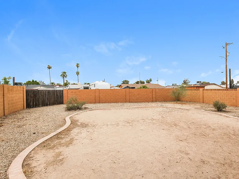 1211 E Winter Dr — Photo 15