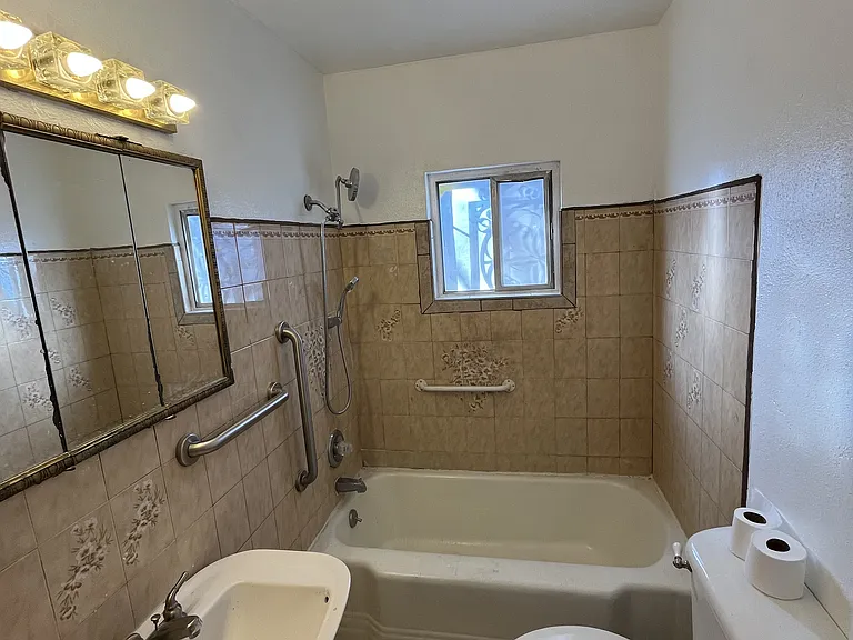 3728 Truman Ave — Photo 9