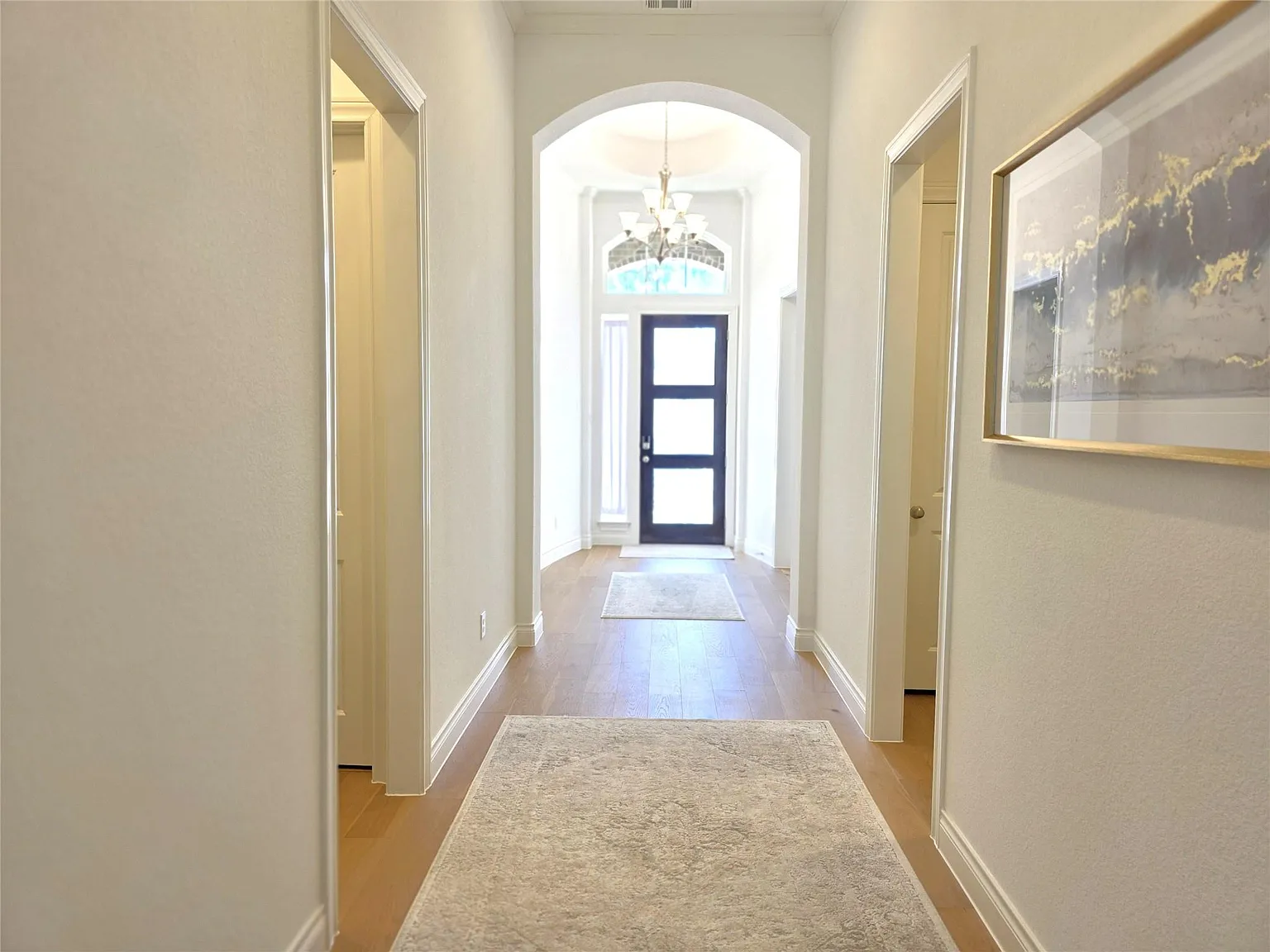 3 bed, 3.5 bath, 2855 sqft, $3,950 — Photo 3