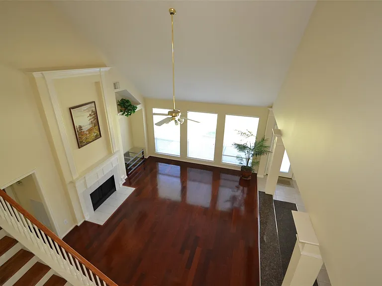 1711 Emma Cove Ct — Photo 7