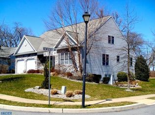 4135 Hill Terrace Dr, Reading, PA 19608