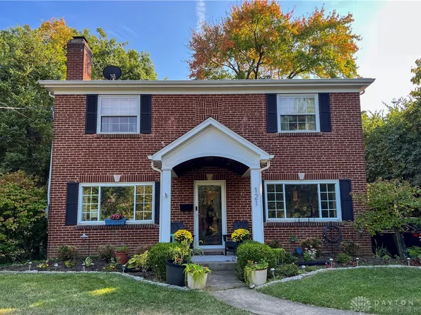 121 Forest Ave, Wyoming, OH 45215