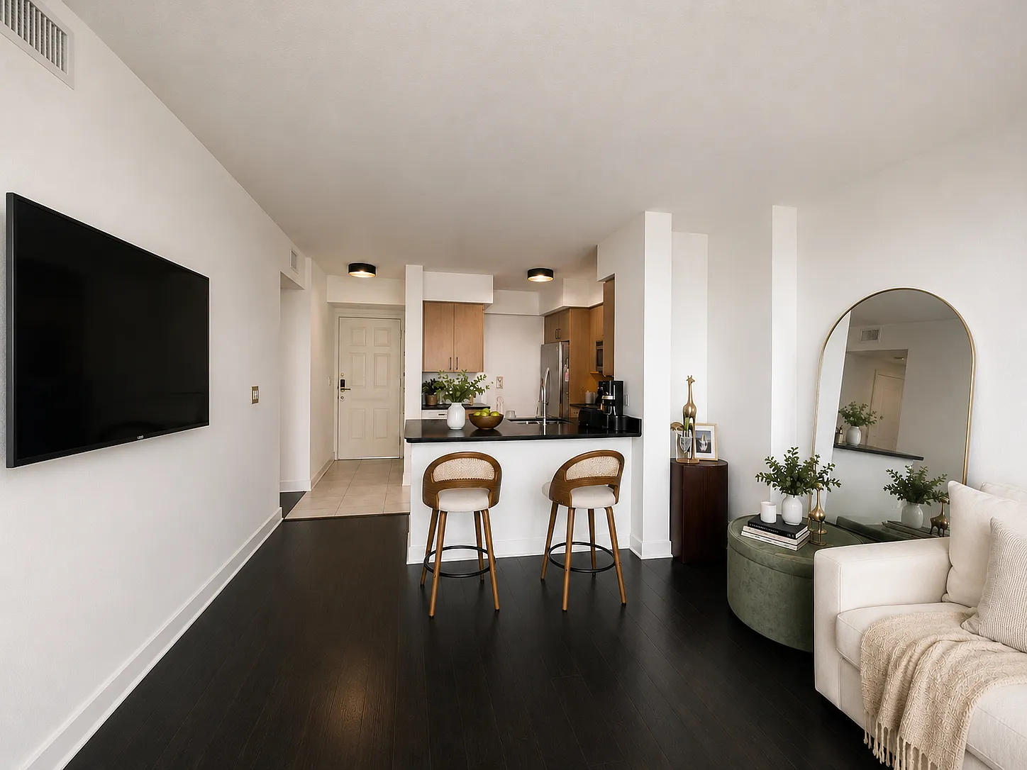 1 bed, 745 sqft, $2,950 — Photo 4