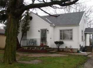 611 S Thoman St, Crestline, OH 44827