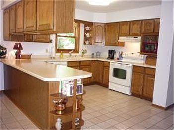 3rd image of 550 21st Ave S